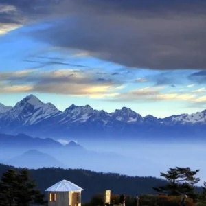 6 Nights / 7 Days Sandakphu Phalut Trek Package
